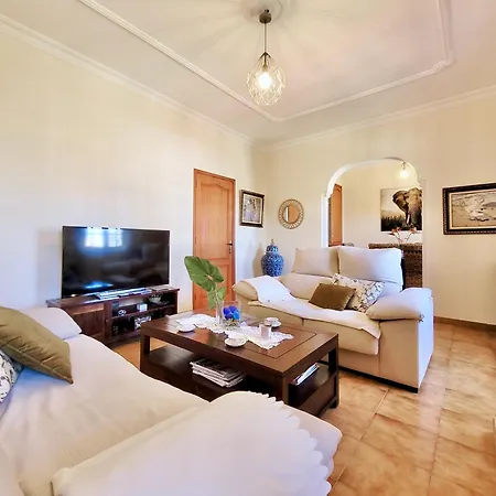 Casa Mari Holiday home